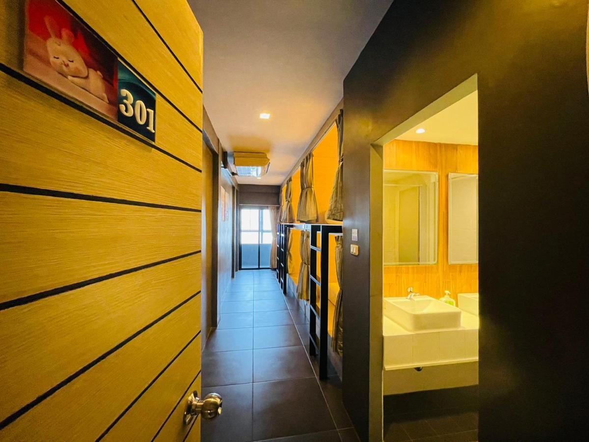 Albergue Rabbitel Phuket Exterior foto