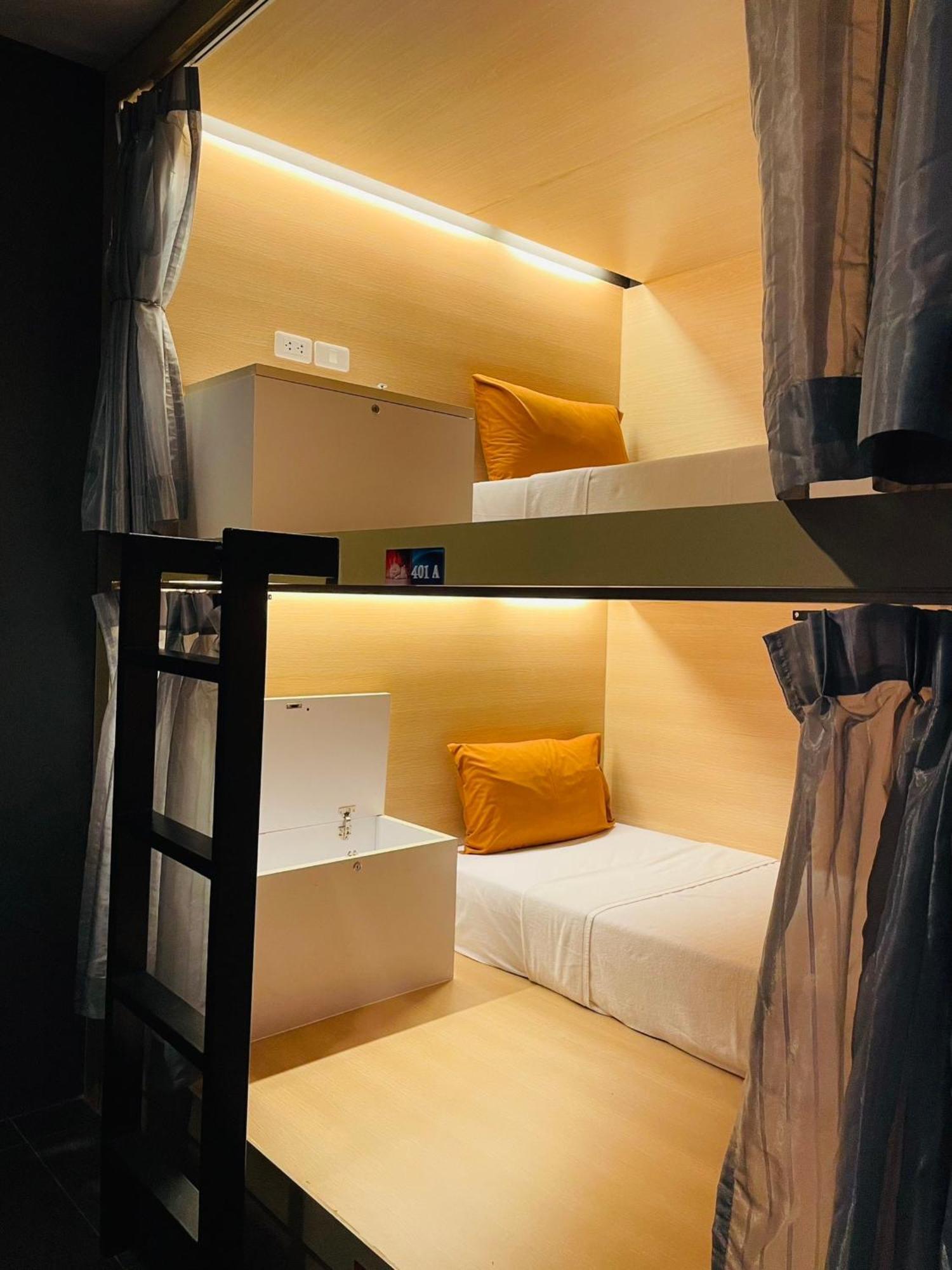 Albergue Rabbitel Phuket Exterior foto