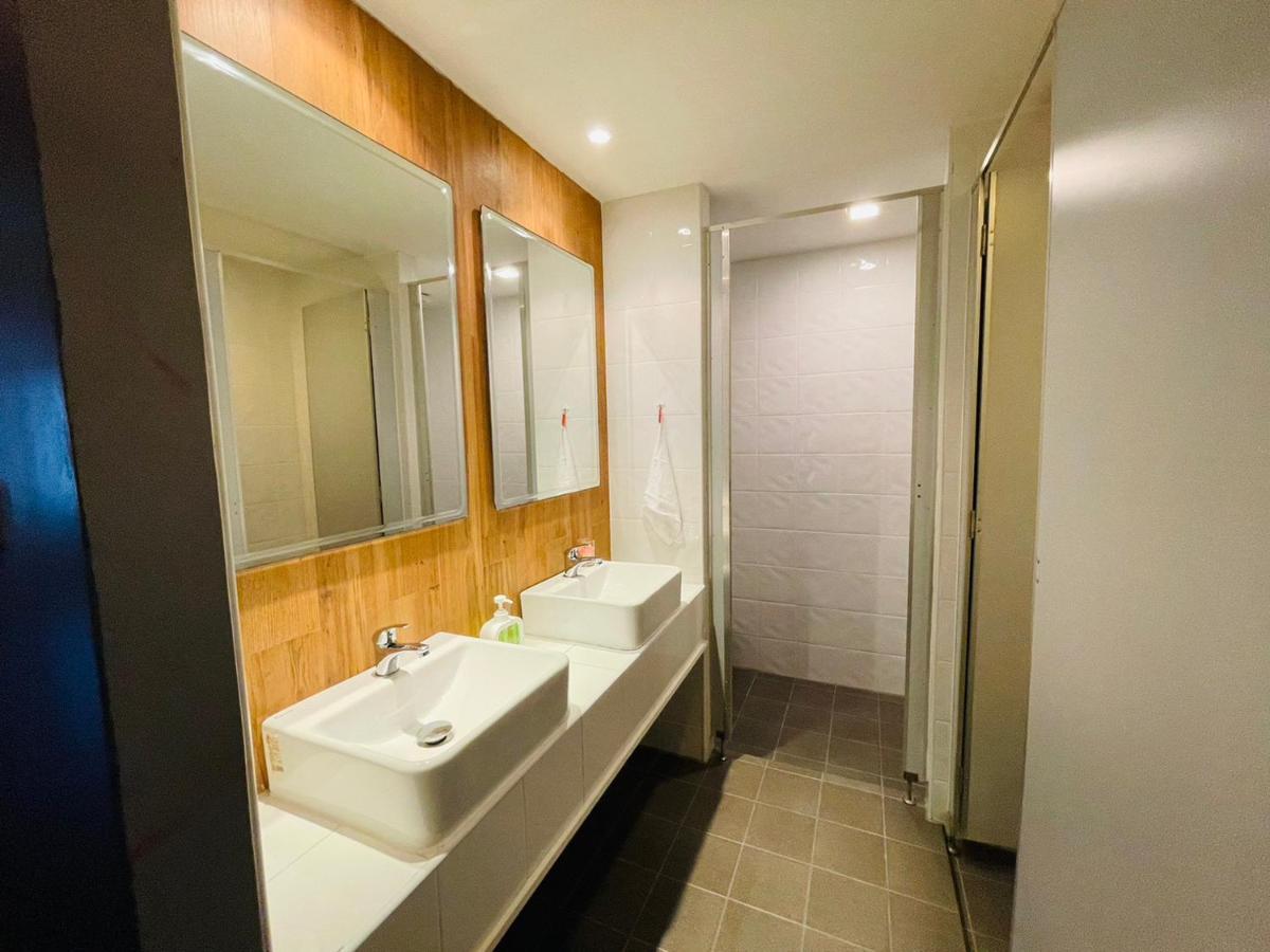 Albergue Rabbitel Phuket Exterior foto