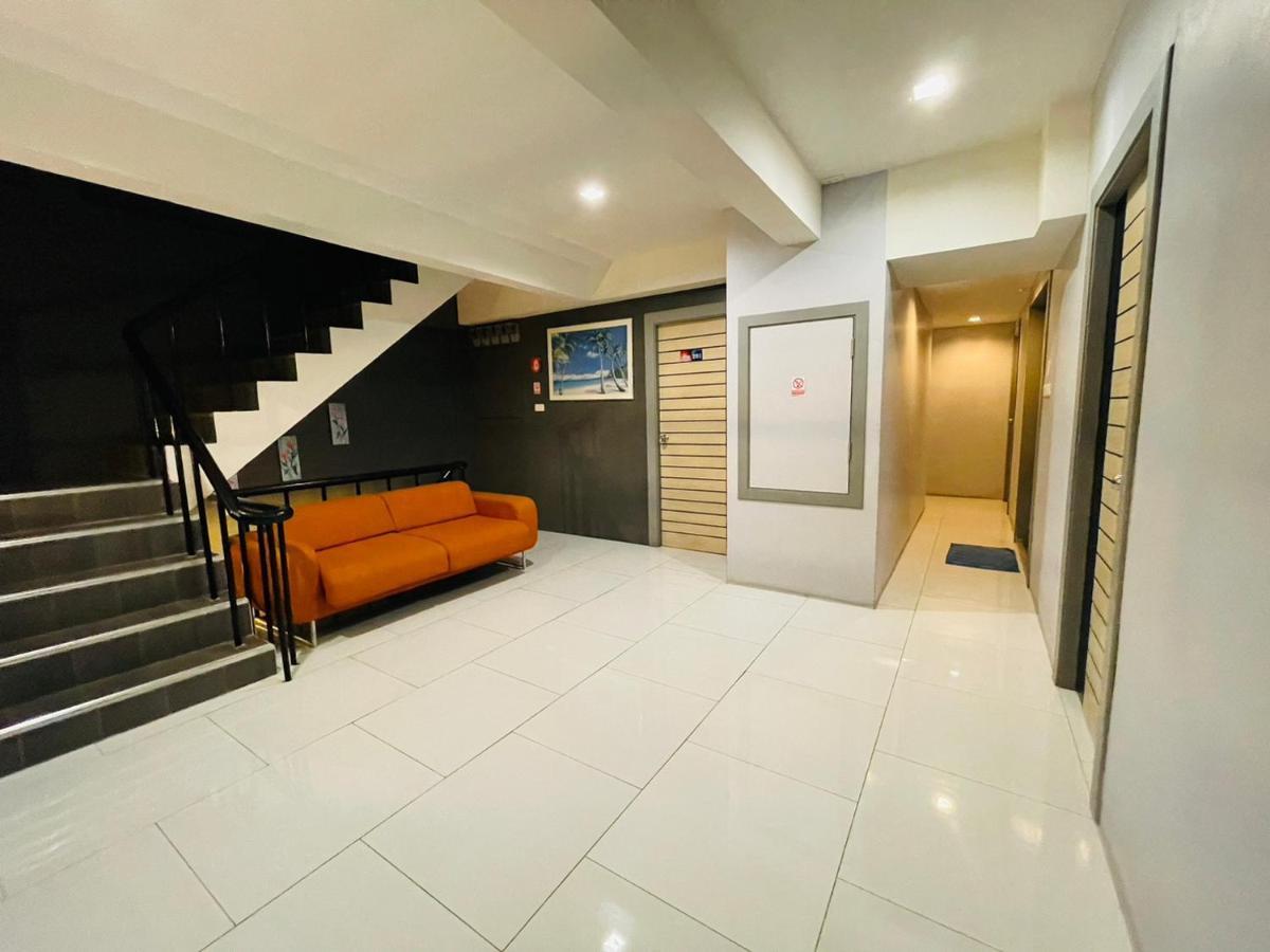 Albergue Rabbitel Phuket Exterior foto