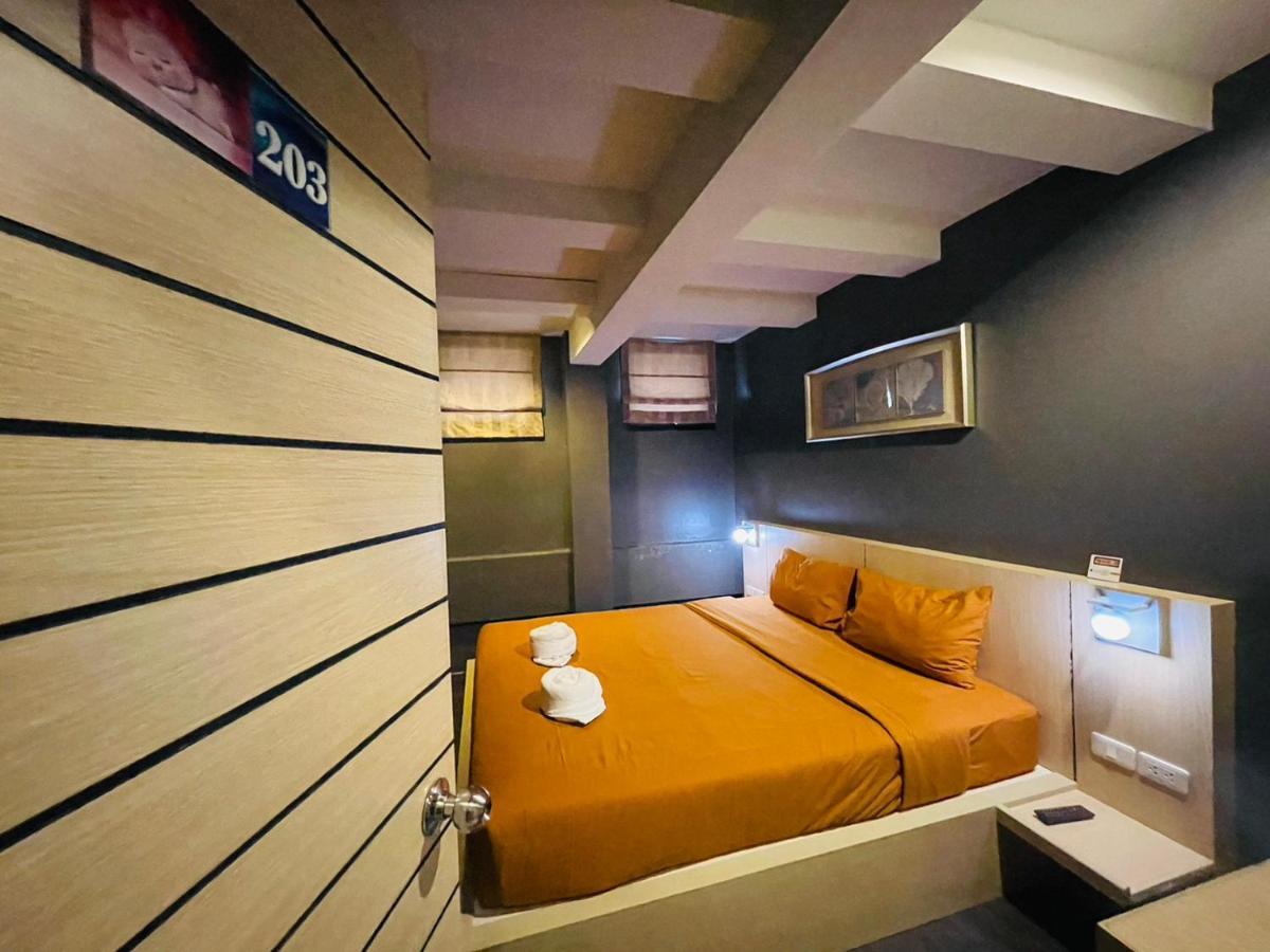 Albergue Rabbitel Phuket Exterior foto