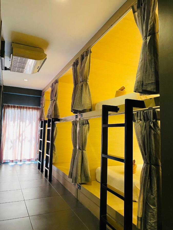 Albergue Rabbitel Phuket Exterior foto